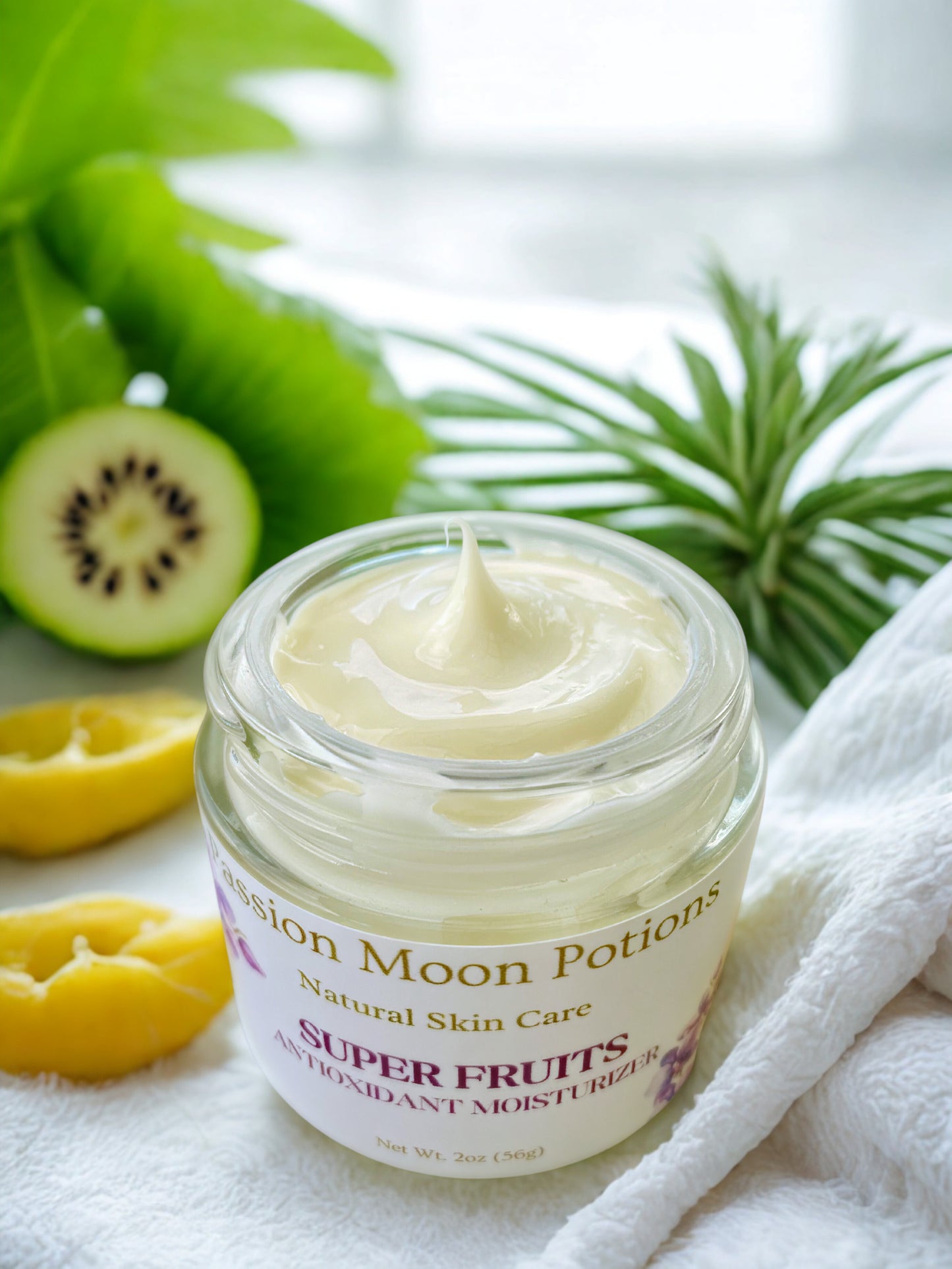 ✨ Superfruits Antioxidant Moisturizer Brighten. Hydrate. Defend. Naturally.