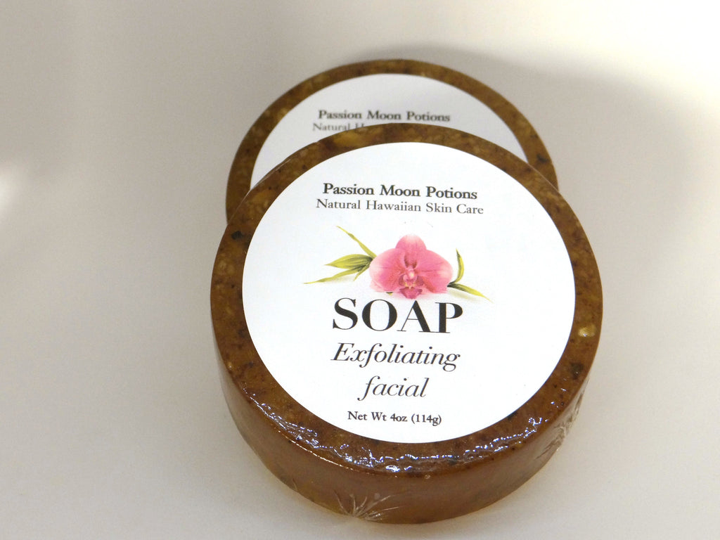Exfoliating Facial Soap with Raw Honey and Oatmeal - Passion Moon Potions - 1