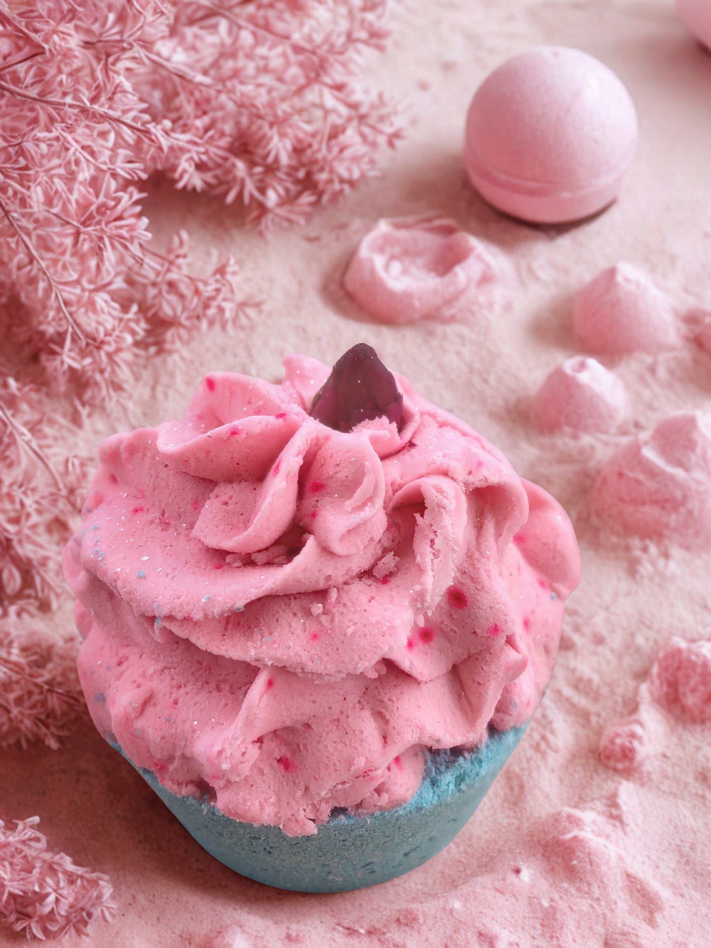 🧁 Vanilla Lavender Cupcake Bath Bomb Sweet Soak. Soothing Escape. Skin-Loving Treat.